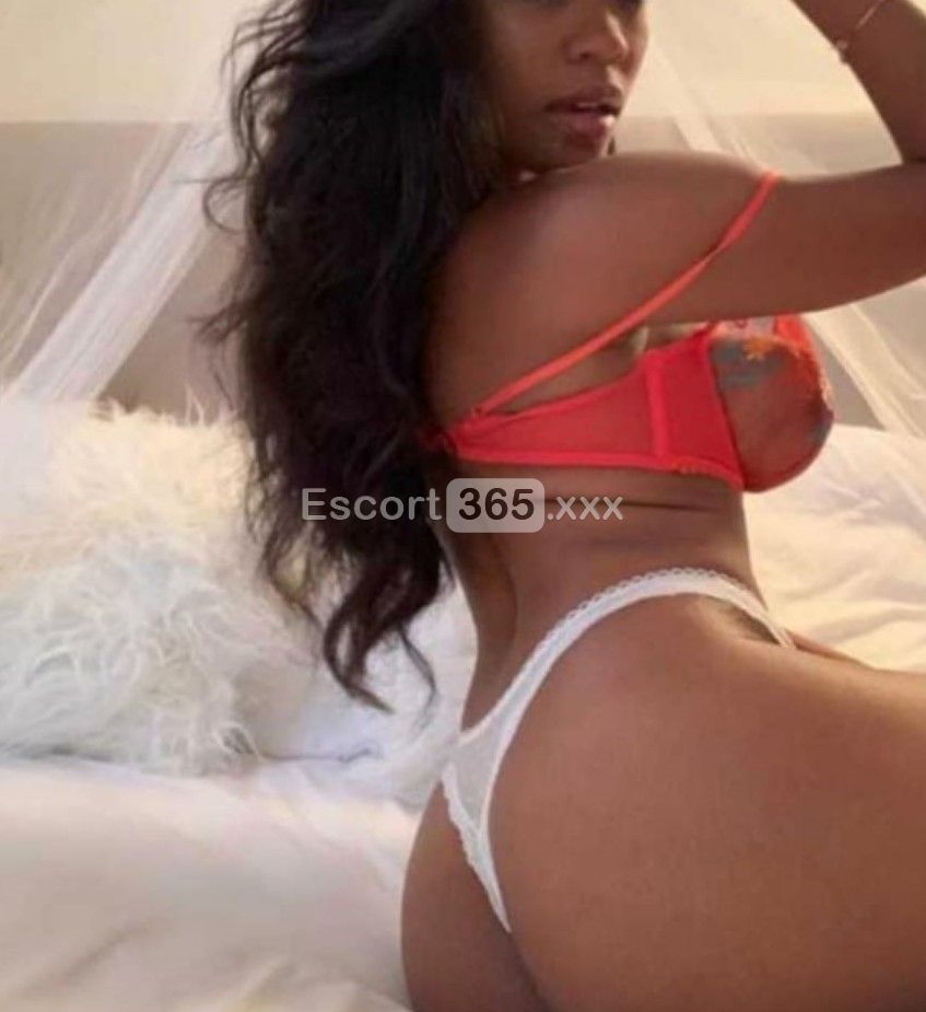 Olenka: Snella e Tonica - Escort a Foggia - Foto 1
