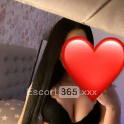 Elena: Simpatica e Passionale Escort Camaiore: annunci, incontri e recensioni reali di Vip Escort, Escort, Pornostar, Trans, Massaggi, Mistress, Coppie e Orientali.