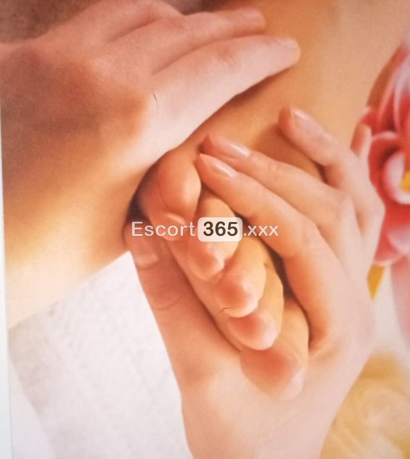 Centro Massaggi Benessere - Massaggi Erotici a Pianiga - Foto 8