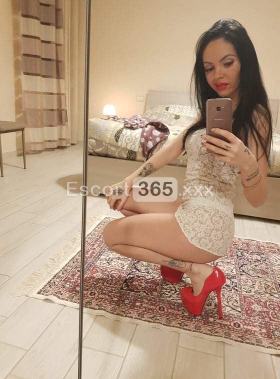 Morena Ungherese: Sexy e Statuaria - Escort a Rimini - Foto 8