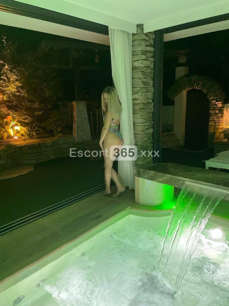 Stella: Intrigante e Raffinata - Vip Escort a Sondrio - Foto 23
