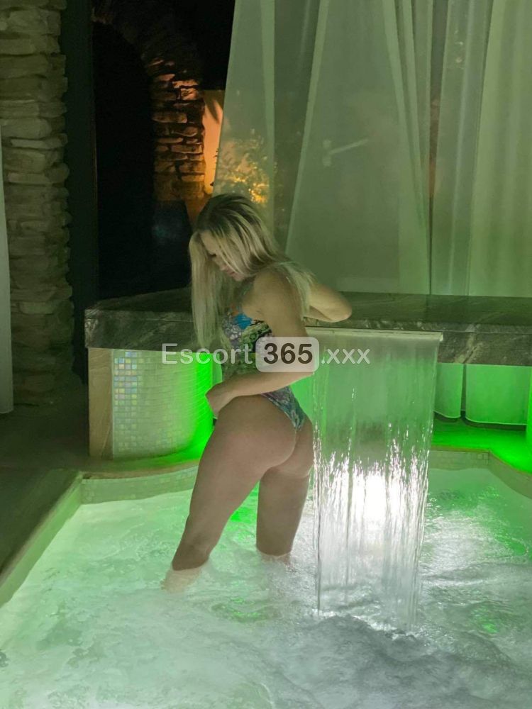 Stella: Intrigante e Raffinata - Vip Escort a Sondrio - Foto 25