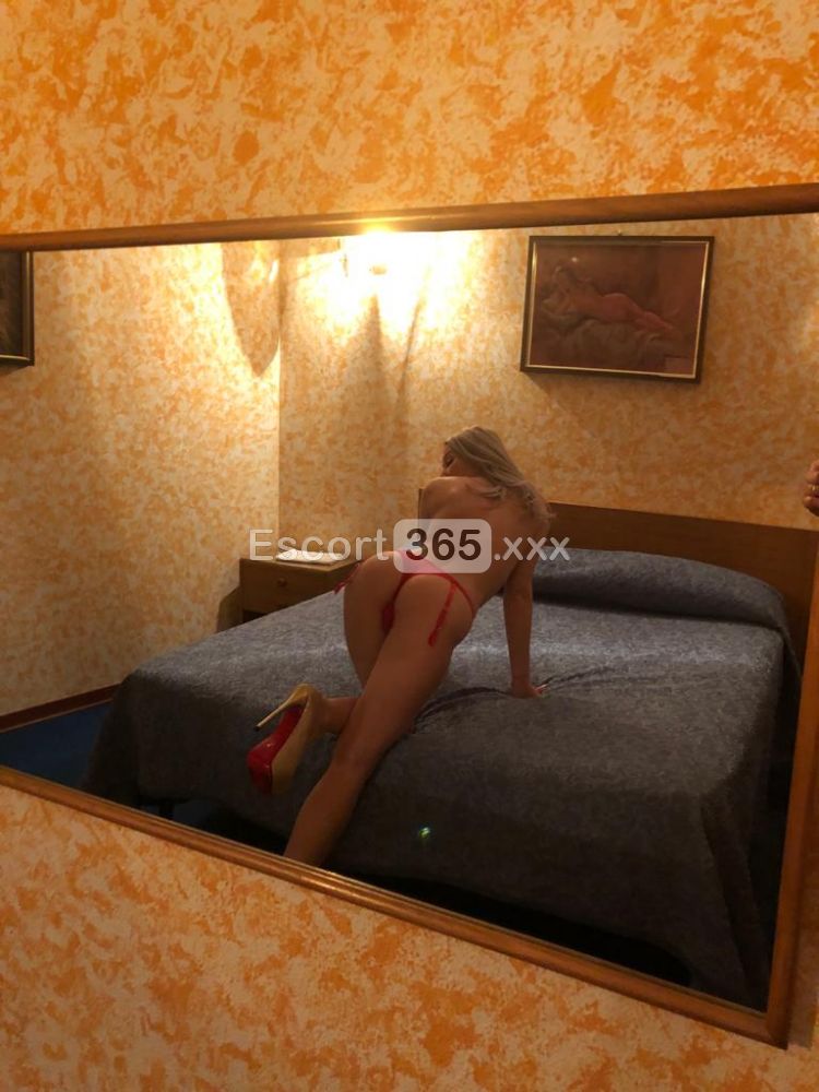 Stella: Intrigante e Raffinata - Vip Escort a Sondrio - Foto 7
