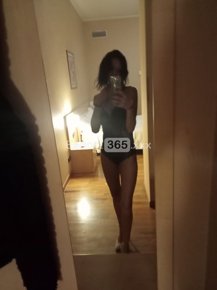 Adriana: Sensuale e Premurosa - Escort a Bergamo - Foto 2