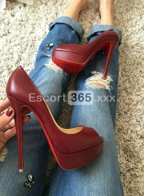 Mia Tettona Latina: Irresistibile e Calda - Escort a Milano - Foto 8