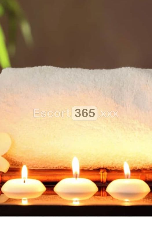 Iolanda: Dolce e Riservata - Massaggi Erotici a Acireale