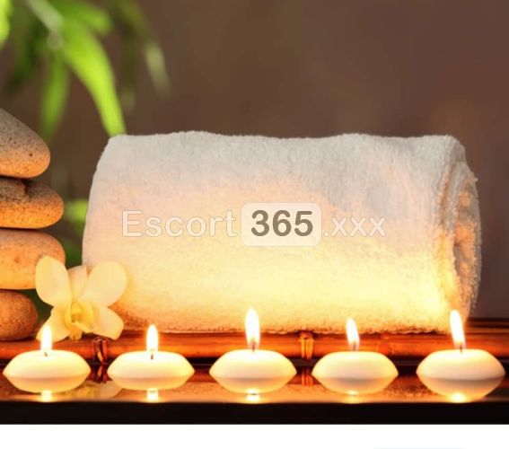 Iolanda: Dolce e Riservata - Massaggi Erotici a Acireale - Foto 2
