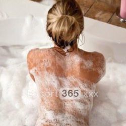 Jasmin: Magnetica e Poliedrica Escort Pordenone: annunci, incontri e recensioni reali di Vip Escort, Escort, Pornostar, Trans, Massaggi, Mistress, Coppie e Orientali.