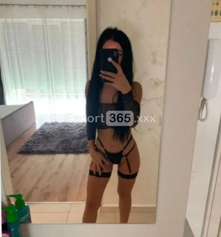 Iza: Impetuosa e Carismatica - Escort a Fano - Foto 1