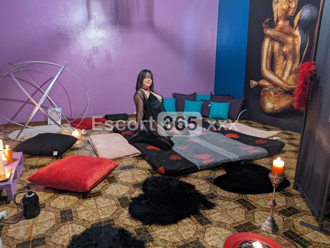 Luna - Massaggi Erotici a Lazzate - Foto 14