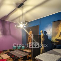 Luna Massaggi Erotici - Benessere sensoriale e relax in Italia
