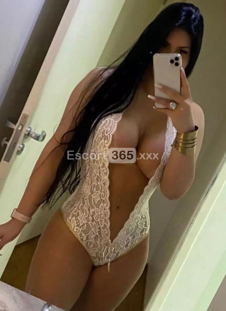 Kesia: Armoniosa e Suggestiva - Massaggi Erotici a Roma - Foto 1