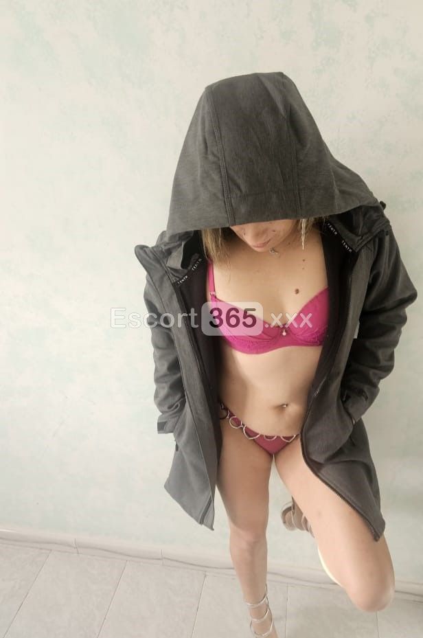 Mila: Radiosa e Seducente - Escort a Campomarino - Foto 4