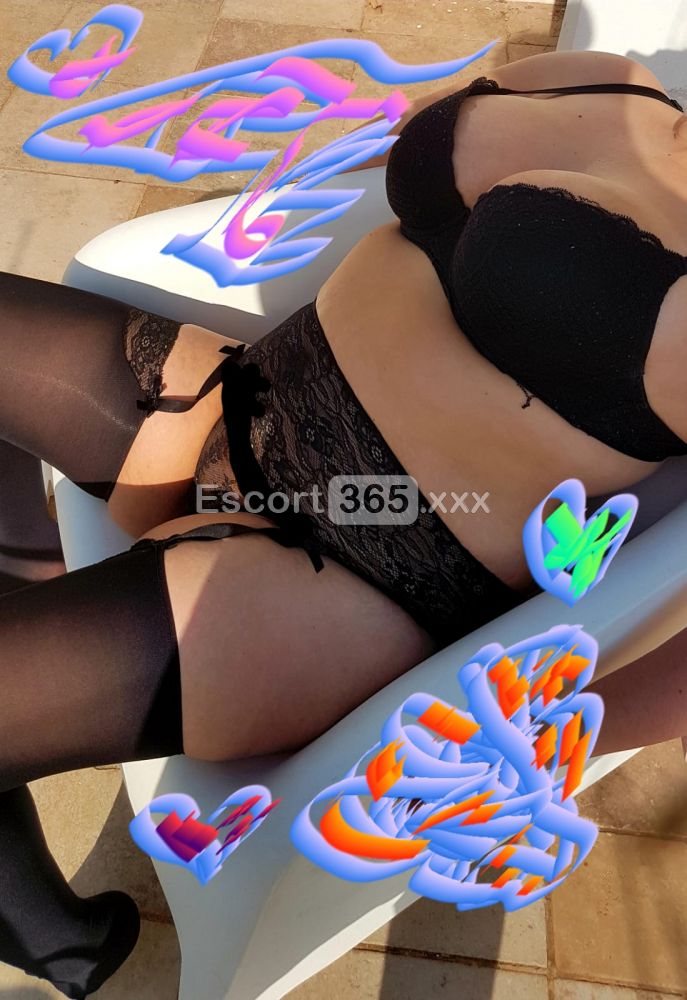 Vanessa: Piacere Caldo - Massaggi Erotici a Bari - Foto 3