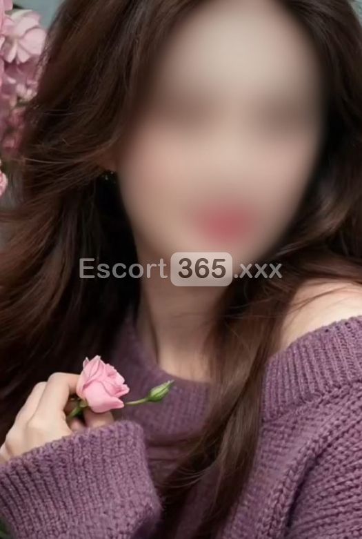 Lulu: Preliminari Bollenti - Escort a Martinsicuro