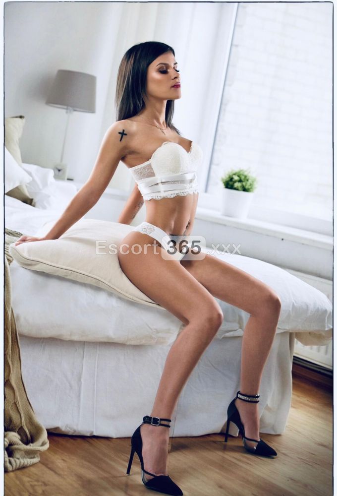 Eva Vip: Alto Livello - Vip Escort a Riccione - Foto 8