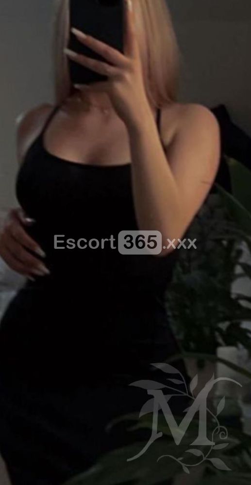 Anna: Elegante e Avvolgente - Massaggi Erotici a Caravaggio - Foto 1