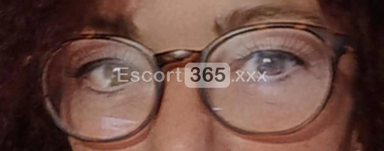 Red Queen: Accogliente e Spumeggiante - Escort a Jesolo - Foto 10
