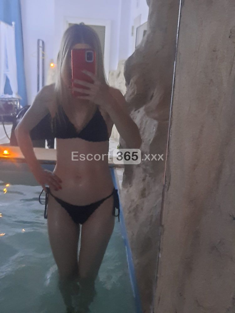 Eva: Esclusiva e Rigenerante - Massaggi Erotici a Aversa - Foto 1