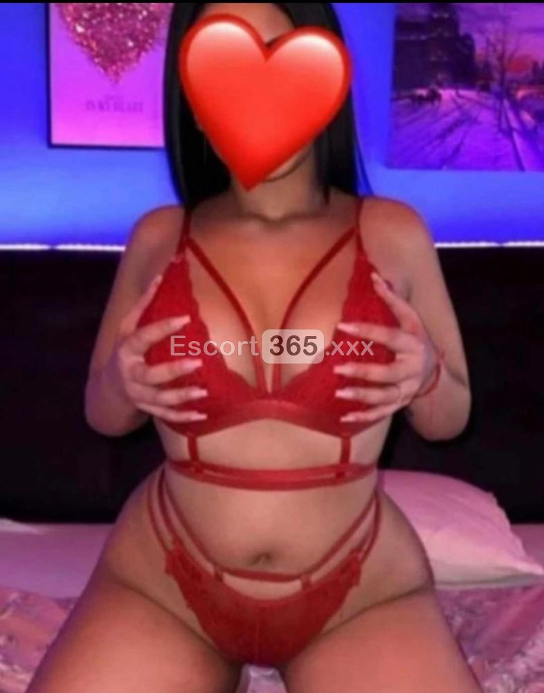Analisa: Giovanissima e Snella - Escort a Avellino - Foto 1