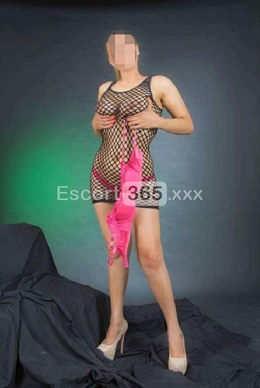Nicol: Eleganza e Desiderio - Escort a Bologna