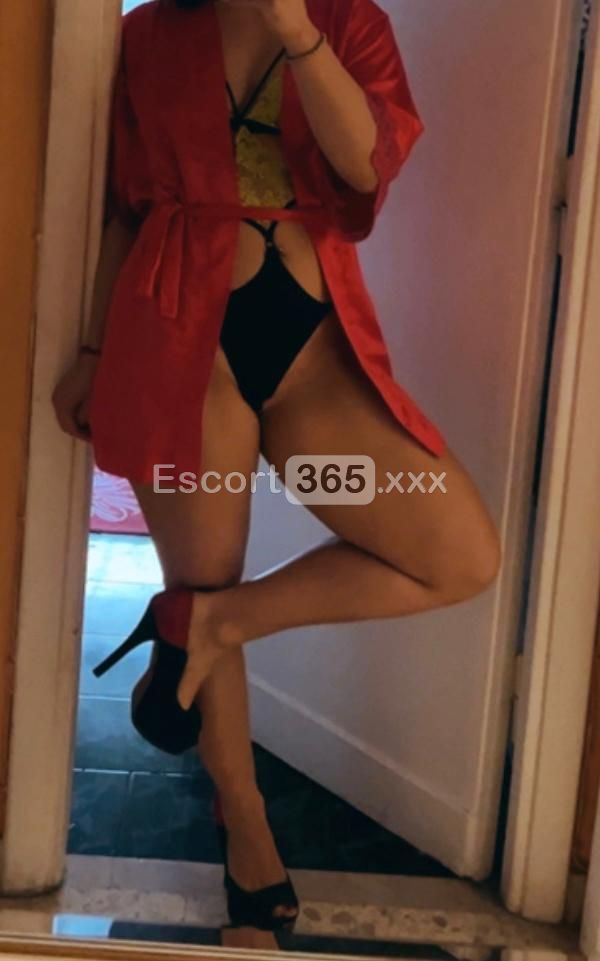 Diana: Mani Di Fata e Sensualità - Escort a Roma - Foto 4