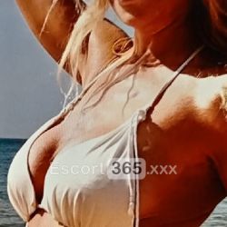 Eleonora: Bionda Italiana D'Elite Escort Assago: annunci, incontri e recensioni reali di Vip Escort, Escort, Pornostar, Trans, Massaggi, Mistress, Coppie e Orientali.