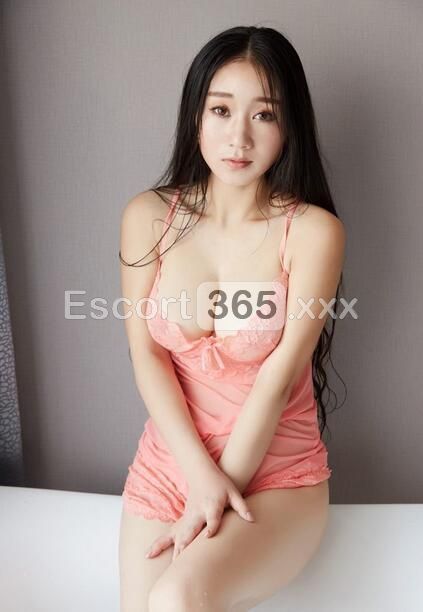 Lisa: Body Massage Avvolgente - Massaggi Erotici a Milano - Foto 5