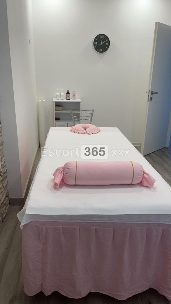 Angela: Fascino Orientale e Dolcezza - Orientali a Bolzano / Bozen - Foto 7