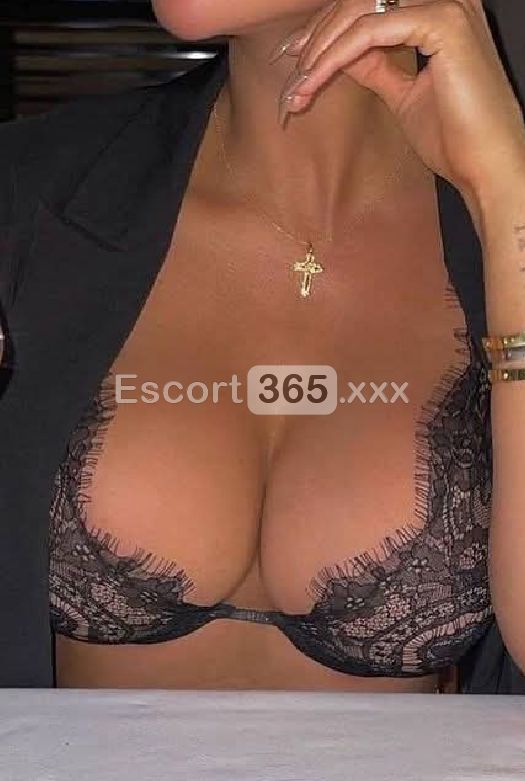Sesso HOT: Passione Senza Freni - Escort a Bergamo