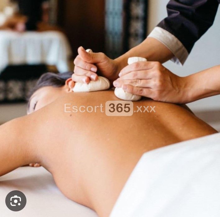 New Entry: Italiana Avvolgente - Massaggi Erotici a Lucca - Foto 2