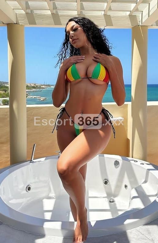 Pamela: Incantevole e Sensuale - Escort a Taranto - Foto 2