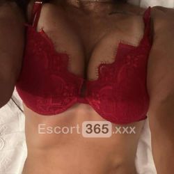 Sabrina Bellissima Brasiliana Escort Appiano Gentile: annunci, incontri e recensioni reali di Vip Escort, Escort, Pornostar, Trans, Massaggi, Mistress, Coppie e Orientali.