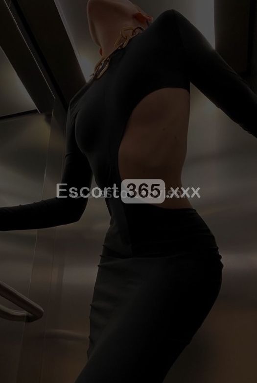 Anna: Affascinante e Fantasiosa - Escort a Riccione