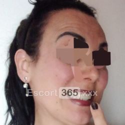 Lucrezia: Italiana Professionale Massaggi Erotici - Benessere sensoriale e relax in Italia
