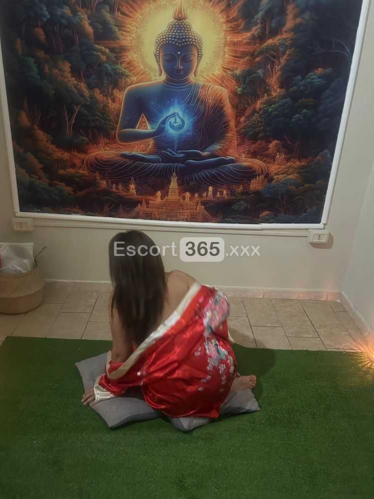 La Rosa Incantata: Massaggi Rilassanti - Massaggi Erotici a Angri - Foto 2