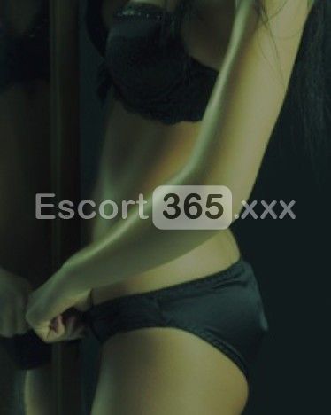 Elisa: Bella e Accogliente - Massaggi Erotici a Torino - Foto 1