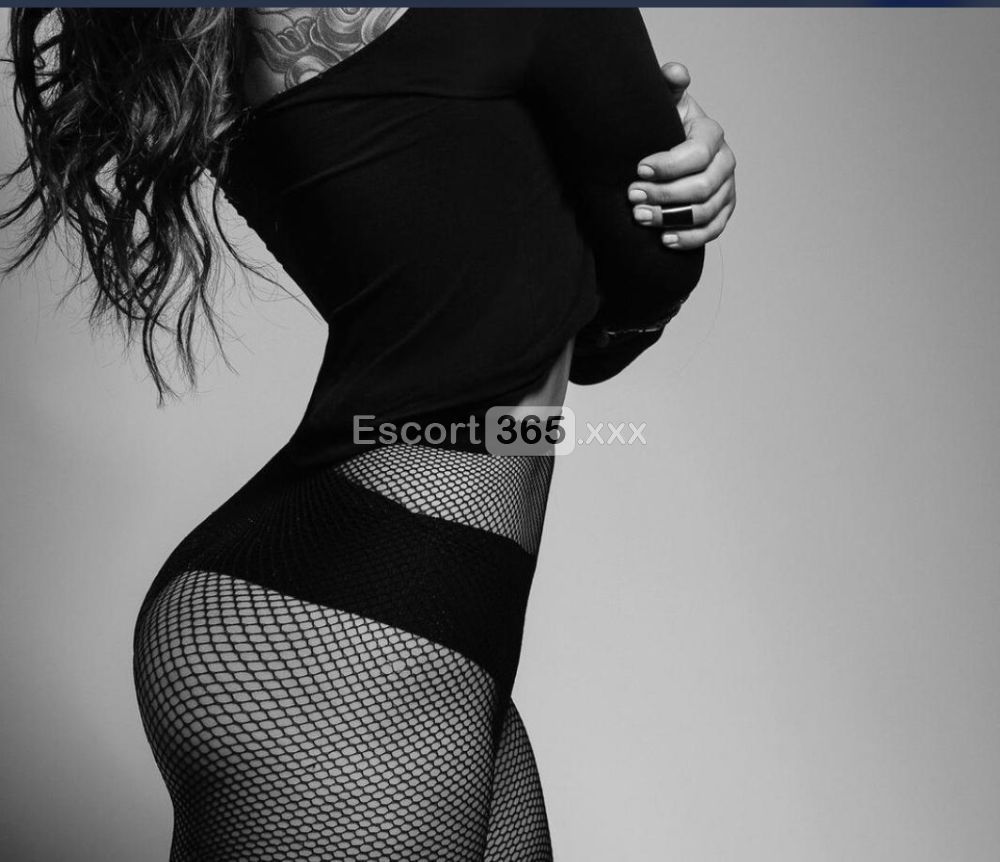 Sirya: Massaggi Sensuali - Massaggi Erotici a Desenzano del Garda - Foto 2