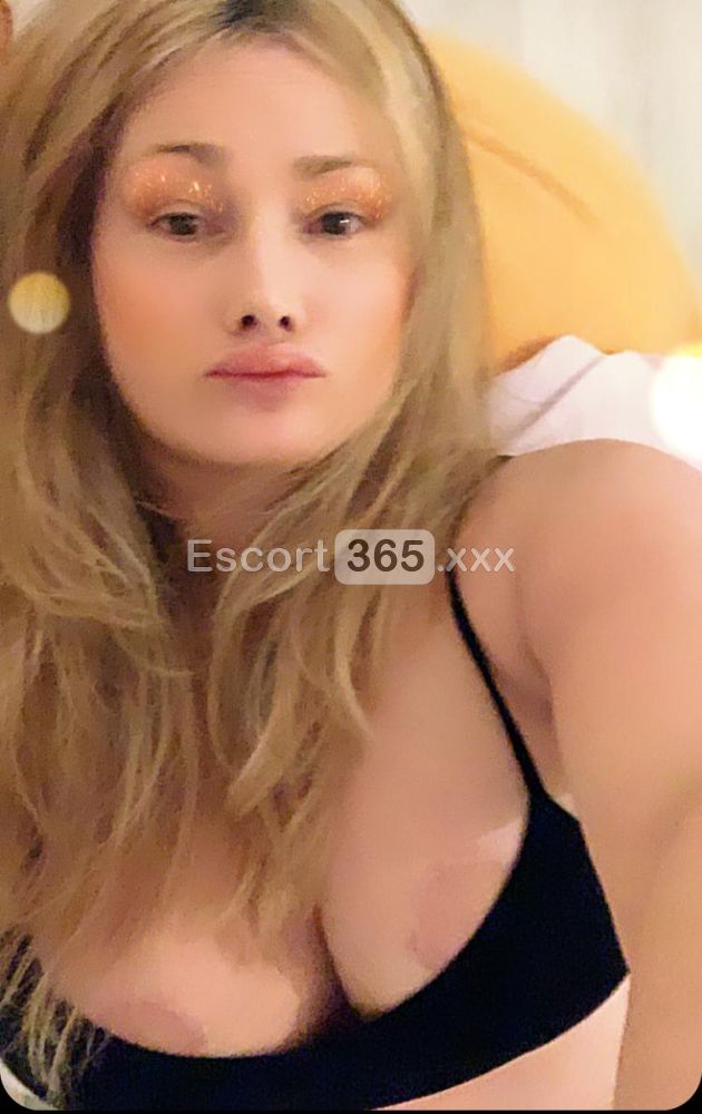 Lea di Leo: Vera Star - Pornostar a Venezia - Foto 5
