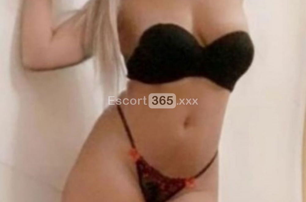 Sonia: Sensualità Esplosiva - Escort a Milano - Foto 3