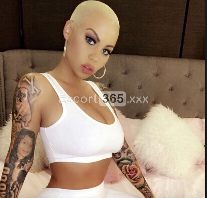 Simona Nardi: Lusso e Passione - Vip Escort a Palermo - Foto 2