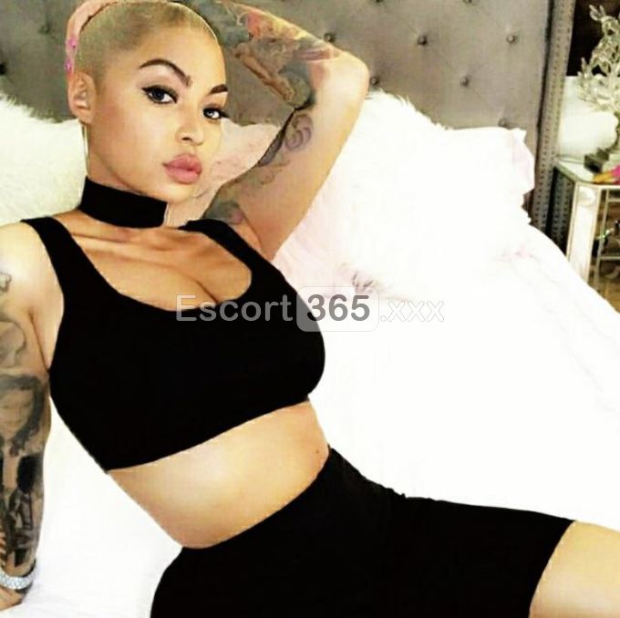 Simona Nardi: Lusso e Passione - Vip Escort a Palermo - Foto 3