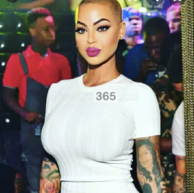 Simona Nardi: Lusso e Passione - Vip Escort a Palermo - Foto 8
