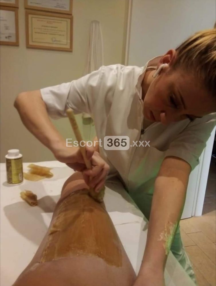 Massaggi Tantra Rilassanti e Ceretta Uomo in Tutto il Corpo 70£ - Massaggi Erotici a Bergamo - Foto 1