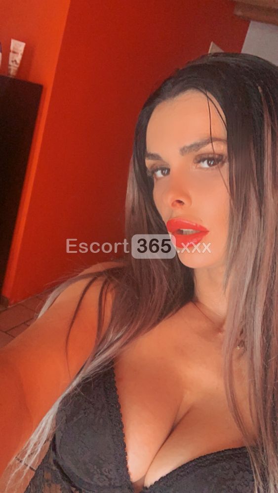 Ysabella: Fascino Intenso - Escort a Verona - Foto 2