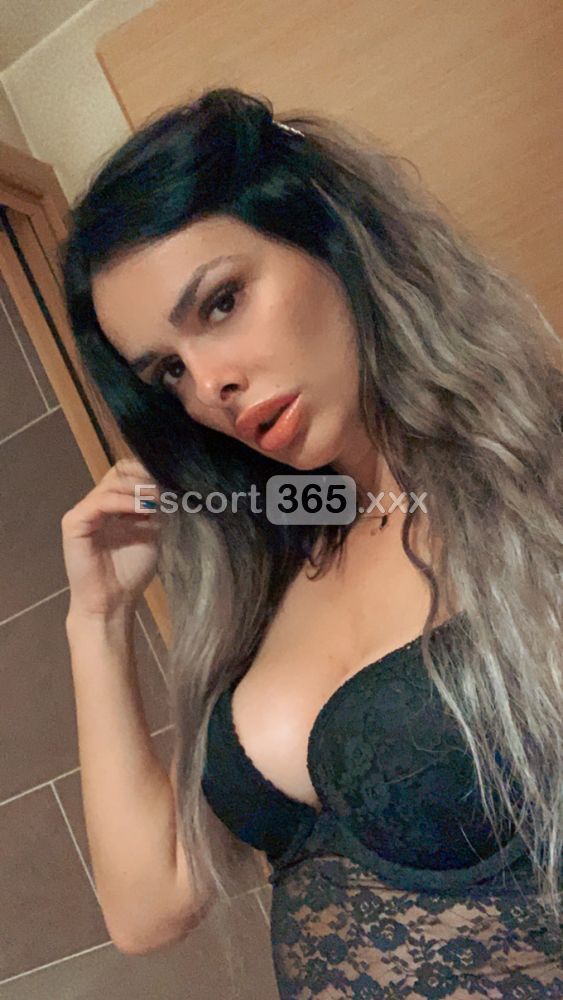 Ysabella: Fascino Intenso - Escort a Verona - Foto 9