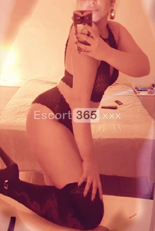 Calda Italiana: Passione Pura - Escort a Perugia