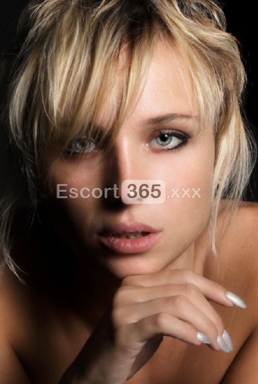 Chantilly, Pornostar Milano