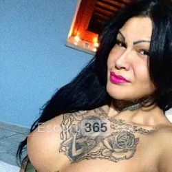 Rossella: Passione Napoletana Escort Catania: annunci, incontri e recensioni reali di Vip Escort, Escort, Pornostar, Trans, Massaggi, Mistress, Coppie e Orientali.